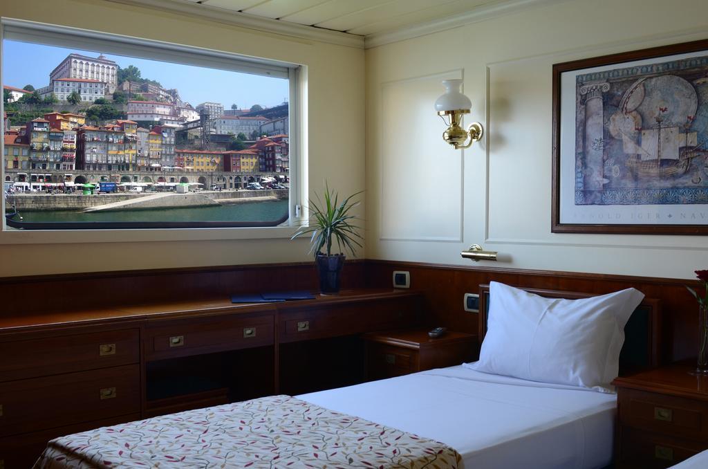 Invicta Ribeira Boat Hotel Porto Dış mekan fotoğraf