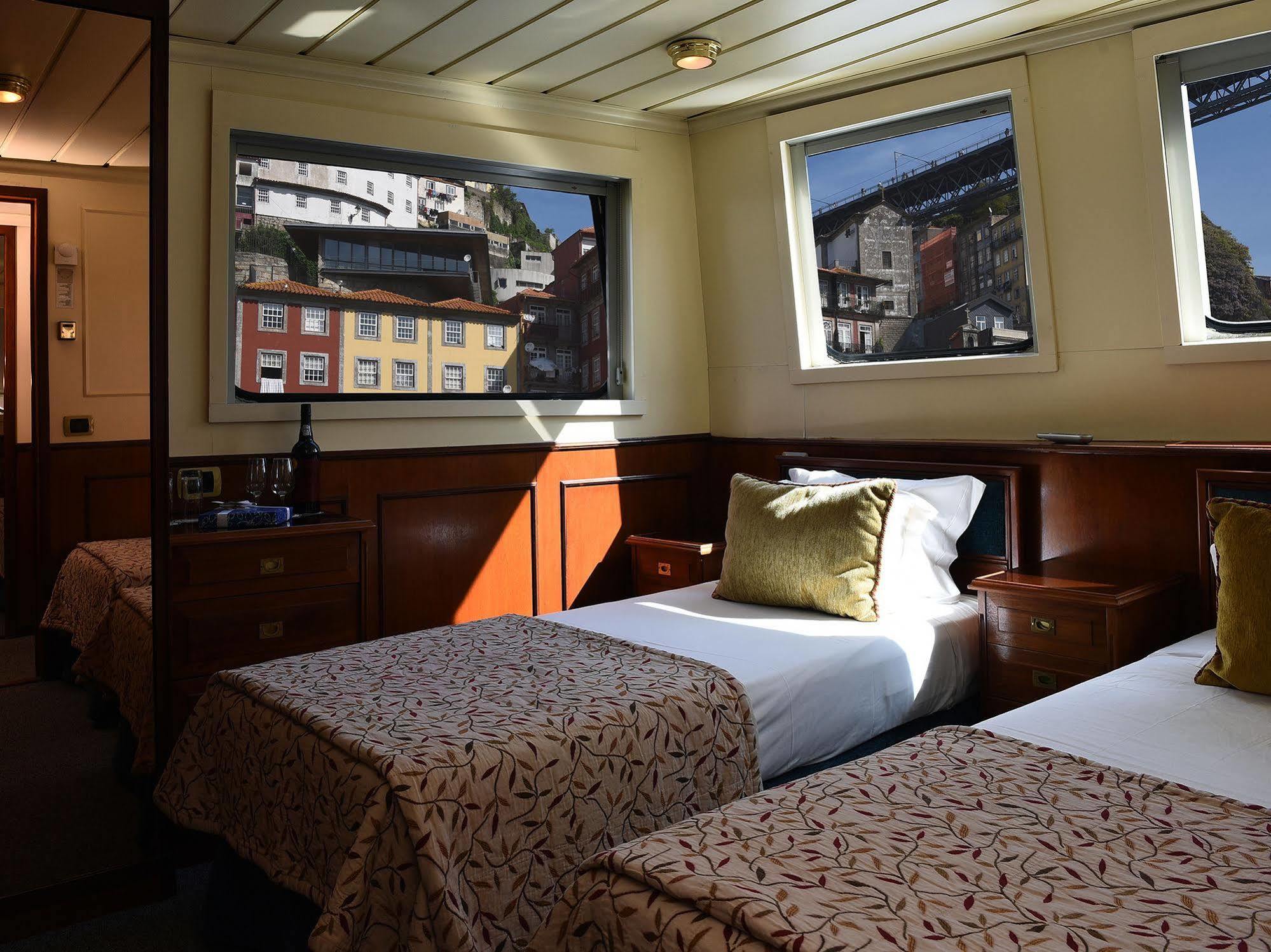 Invicta Ribeira Boat Hotel Porto Dış mekan fotoğraf